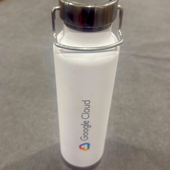 Google Cloud Tech Silicone Valley Computer Gamer - Picture 1 of 7